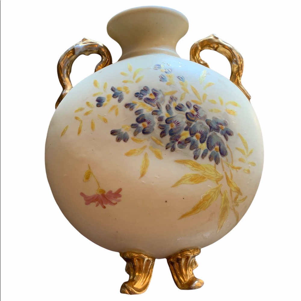 Small Porcelain Royal Worcester Blush hand painted 1890’s vase